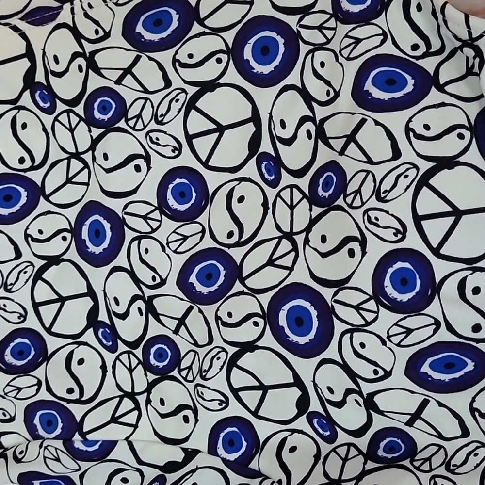 Forever 21 Evil Eye Rash Guard Swim Set - Picture 6 of 13